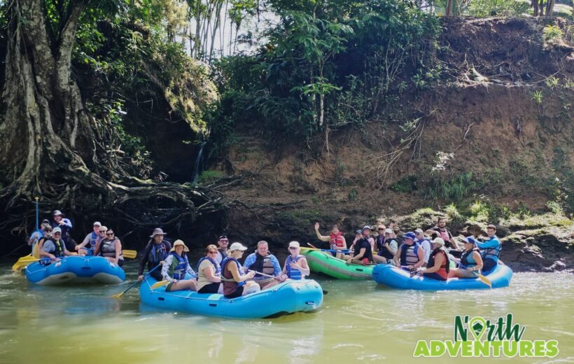 Safari float by raft in Peñas Blancas river