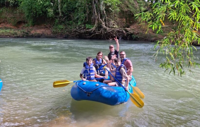 Safari float by raft in Peñas Blancas river